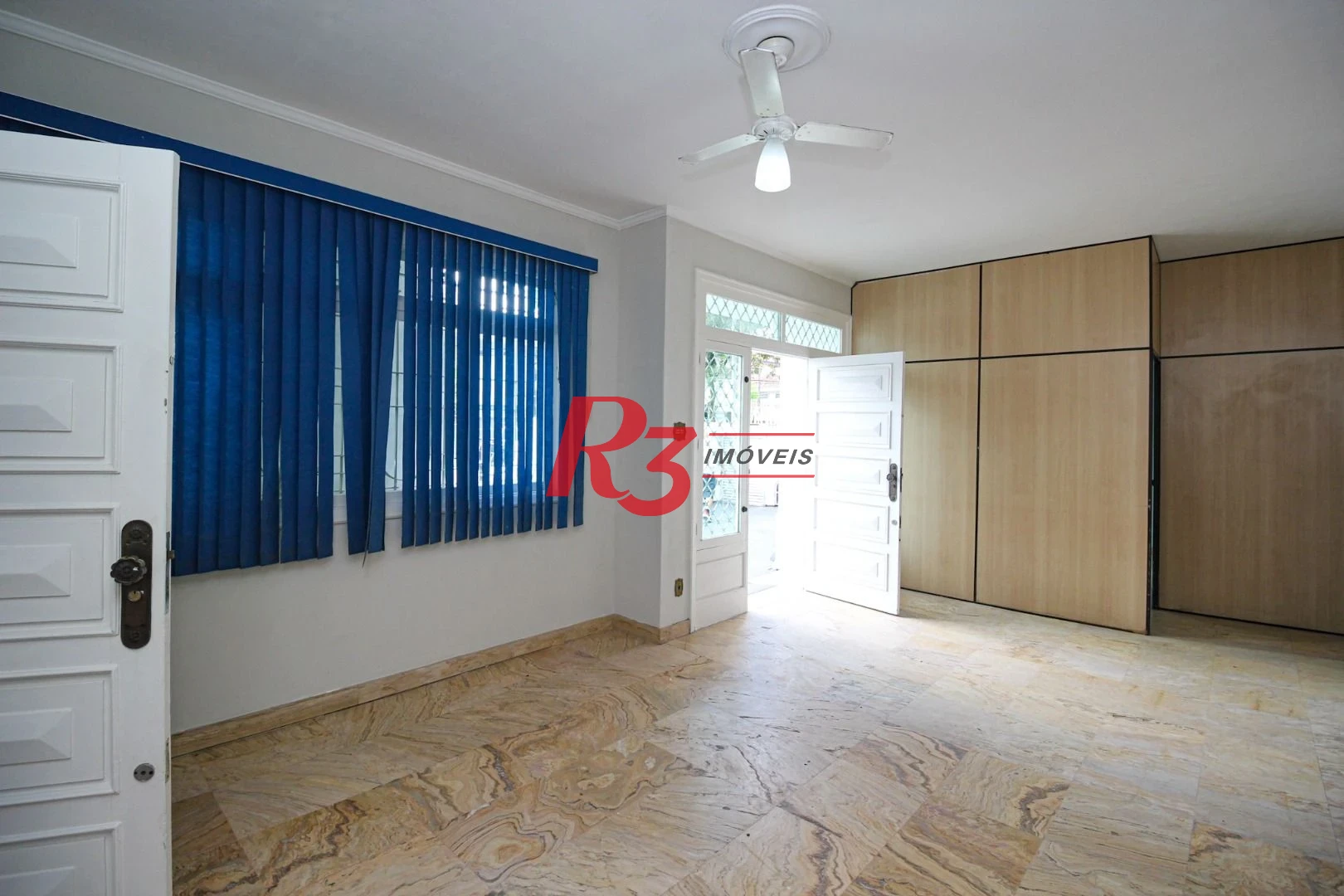 Sobrado para alugar, 300 m² por R$ 19.000,00/mês - Ponta da Praia - Santos/SP