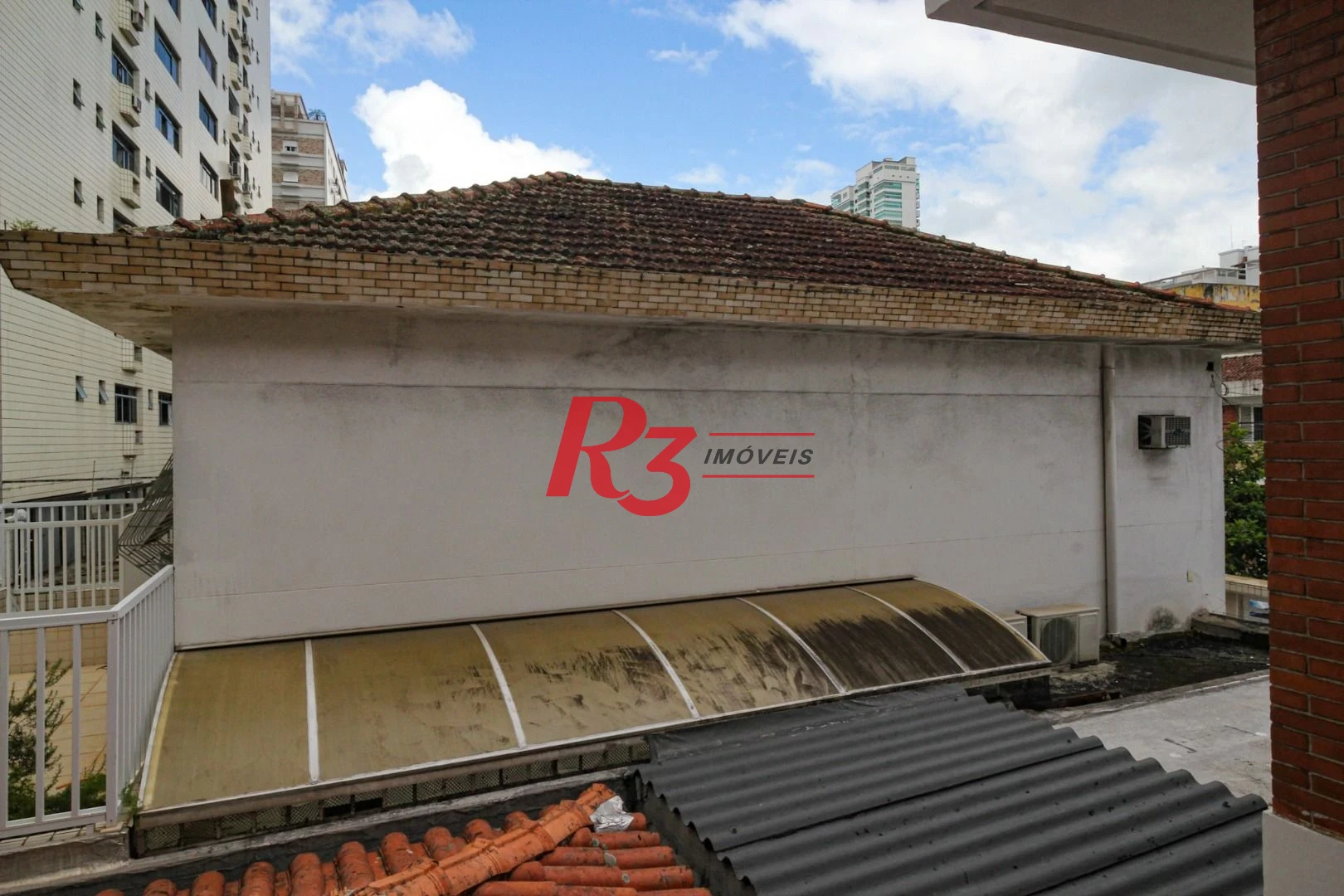 Sobrado para alugar, 300 m² por R$ 19.000,00/mês - Ponta da Praia - Santos/SP