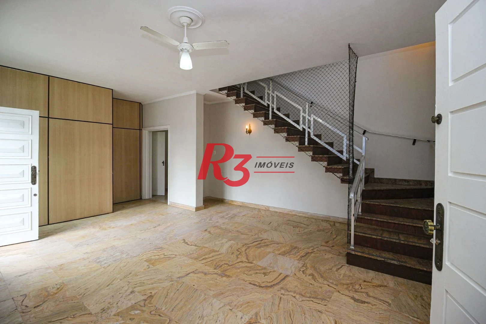 Sobrado para alugar, 300 m² por R$ 19.000,00/mês - Ponta da Praia - Santos/SP
