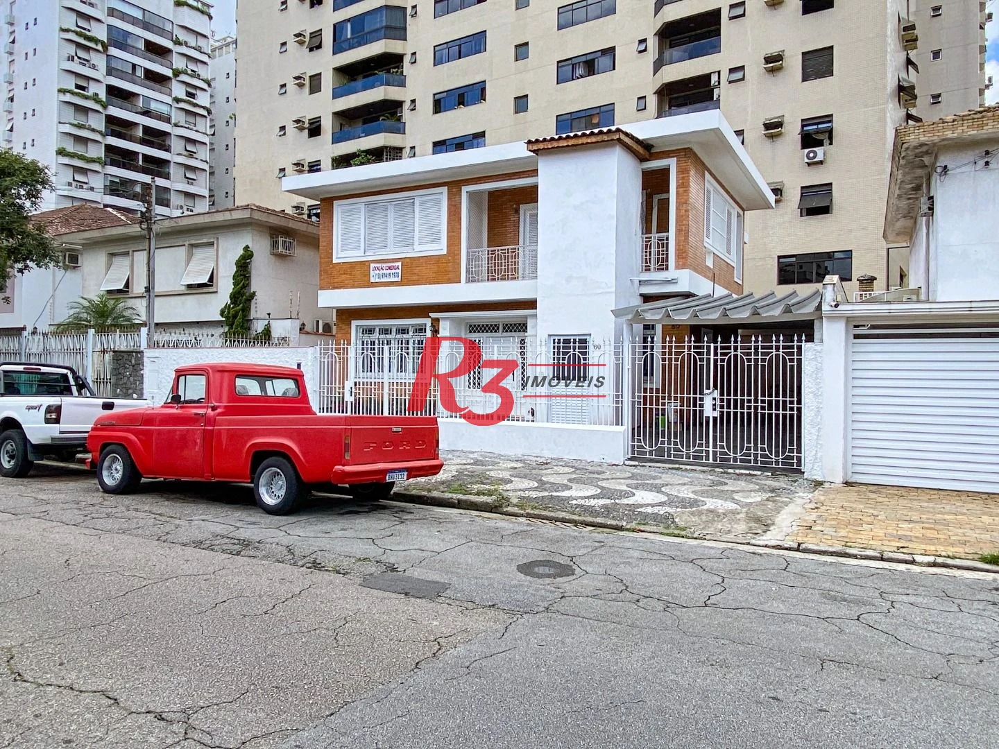 Sobrado para alugar, 300 m² por R$ 19.000,00/mês - Ponta da Praia - Santos/SP