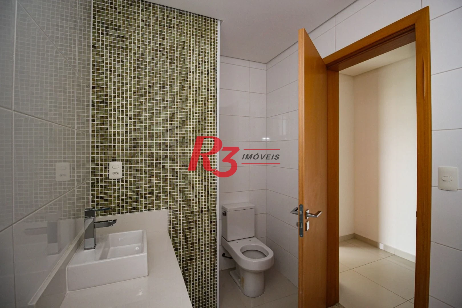 Cobertura com 4 dormitórios à venda, 413 m² por R$ 3.850.000,00 - Pompéia - Santos/SP
