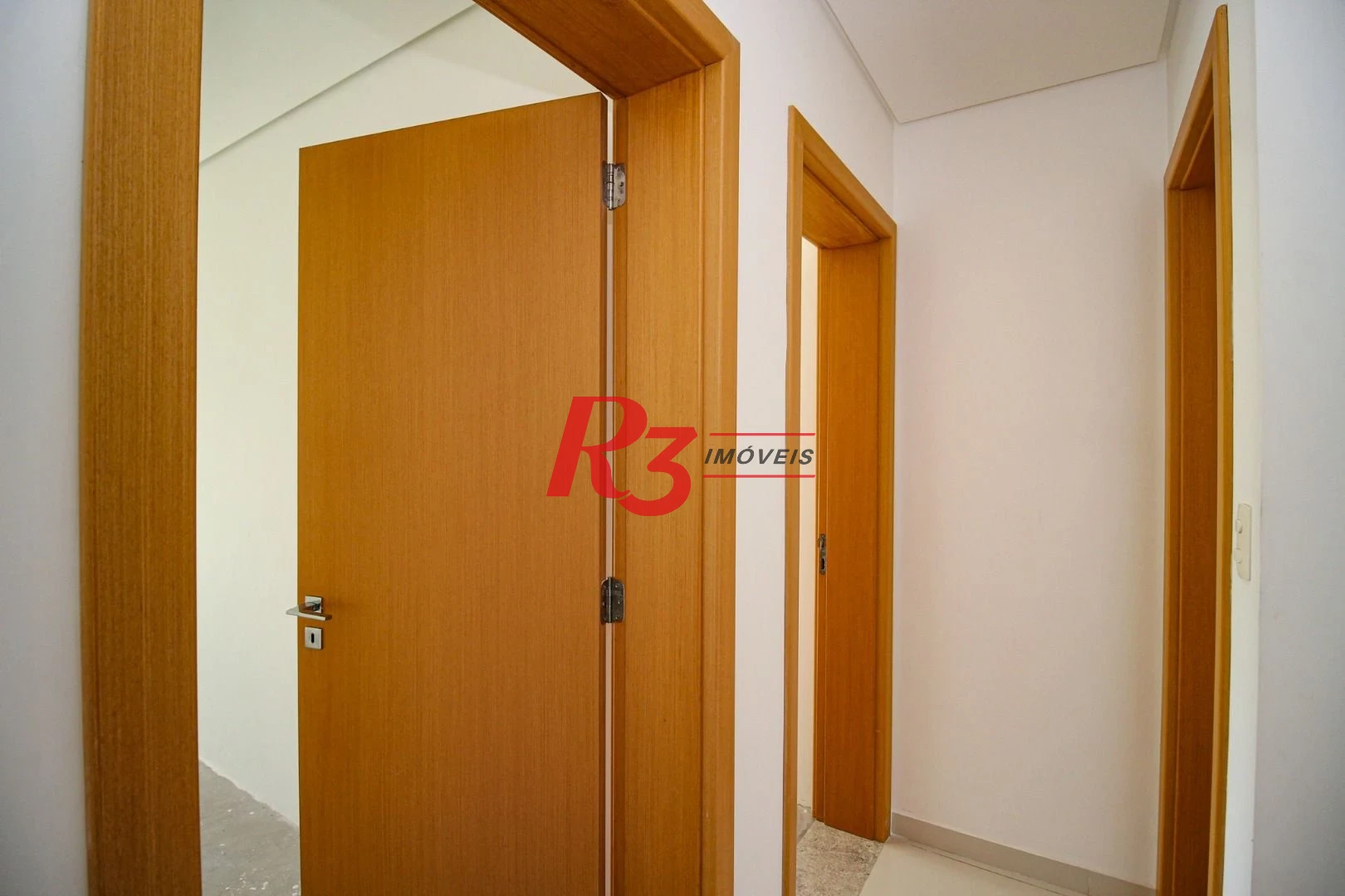 Cobertura com 4 dormitórios à venda, 413 m² por R$ 3.850.000,00 - Pompéia - Santos/SP