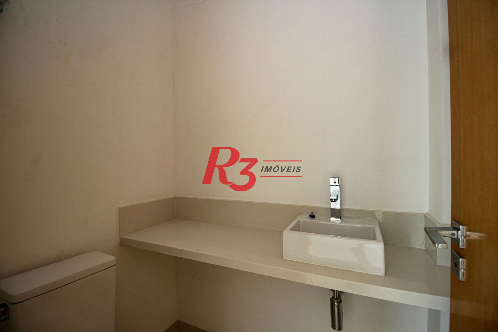Cobertura com 4 dormitórios à venda, 413 m² por R$ 3.850.000,00 - Pompéia - Santos/SP