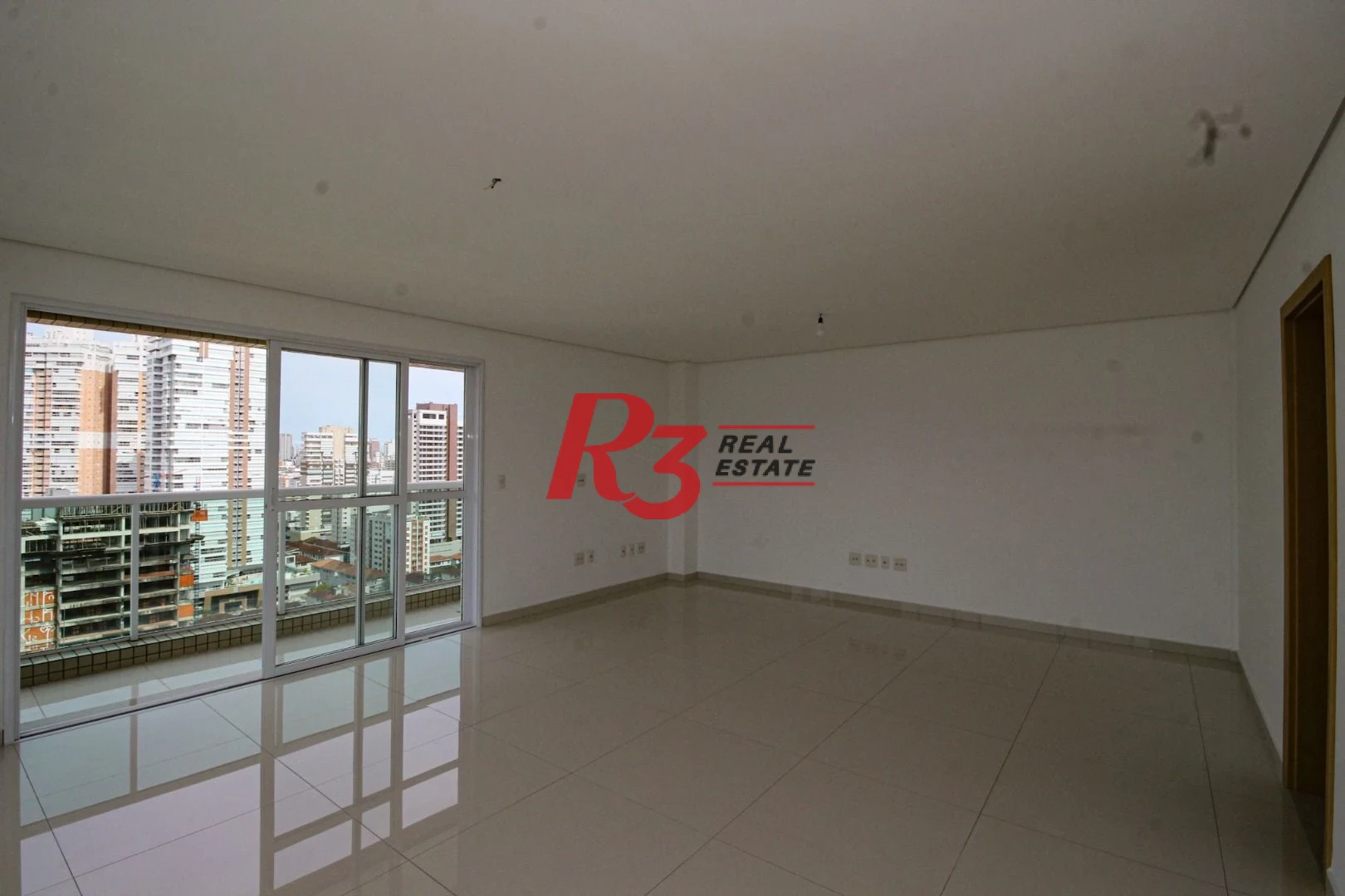Cobertura com 4 dormitórios à venda, 413 m² por R$ 3.850.000,00 - Pompéia - Santos/SP