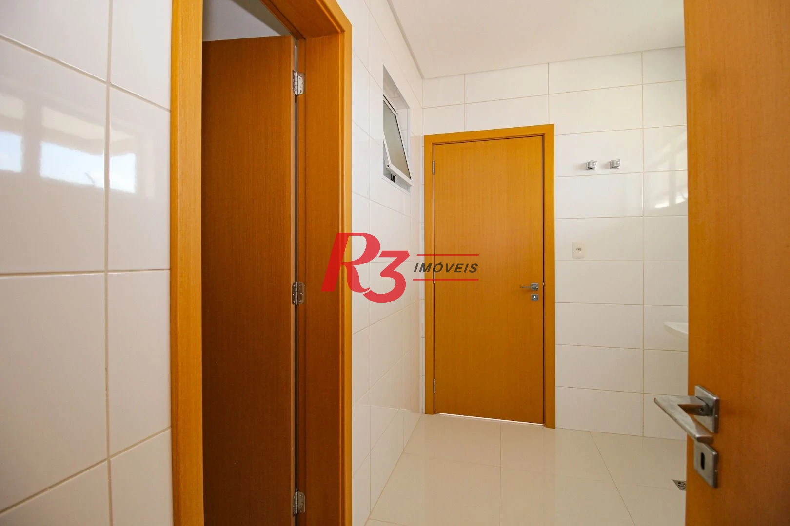 Cobertura com 4 dormitórios à venda, 413 m² por R$ 3.850.000,00 - Pompéia - Santos/SP