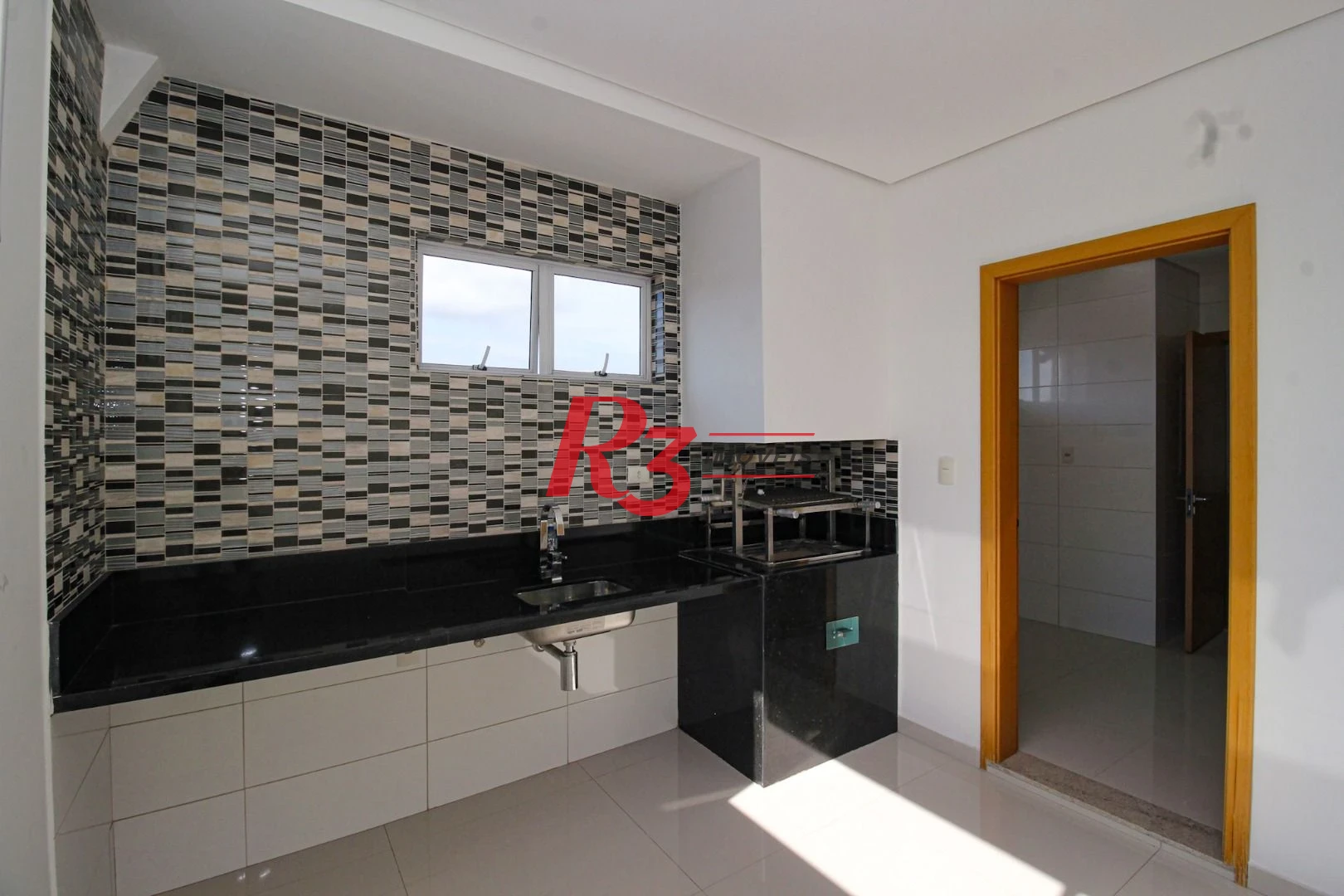Cobertura com 4 dormitórios à venda, 413 m² por R$ 3.850.000,00 - Pompéia - Santos/SP
