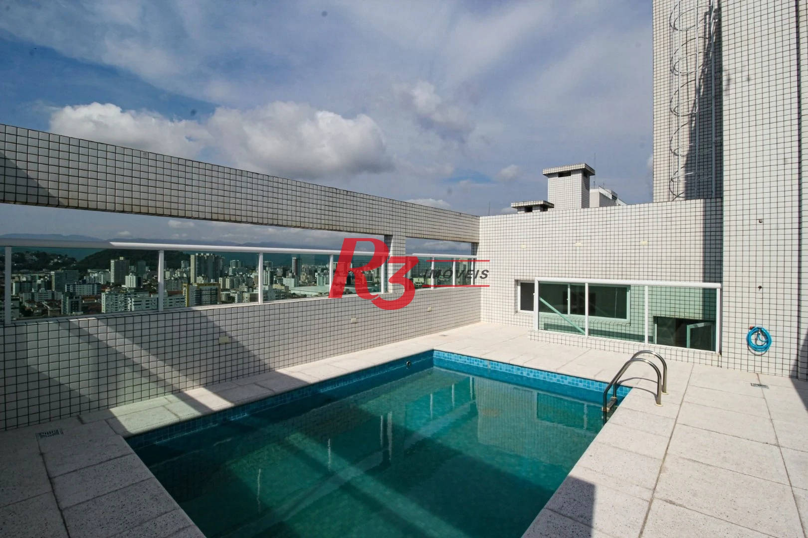Cobertura com 4 dormitórios à venda, 413 m² por R$ 3.850.000,00 - Pompéia - Santos/SP