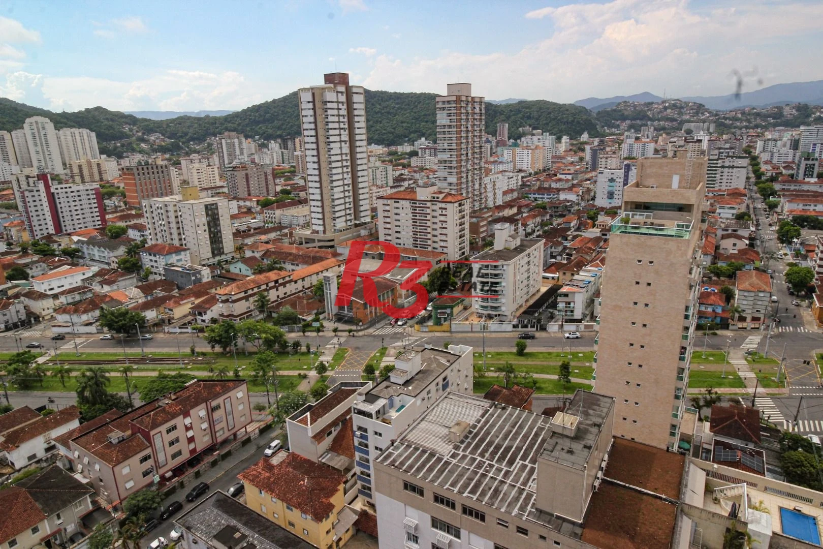 Cobertura com 4 dormitórios à venda, 413 m² por R$ 3.850.000,00 - Pompéia - Santos/SP