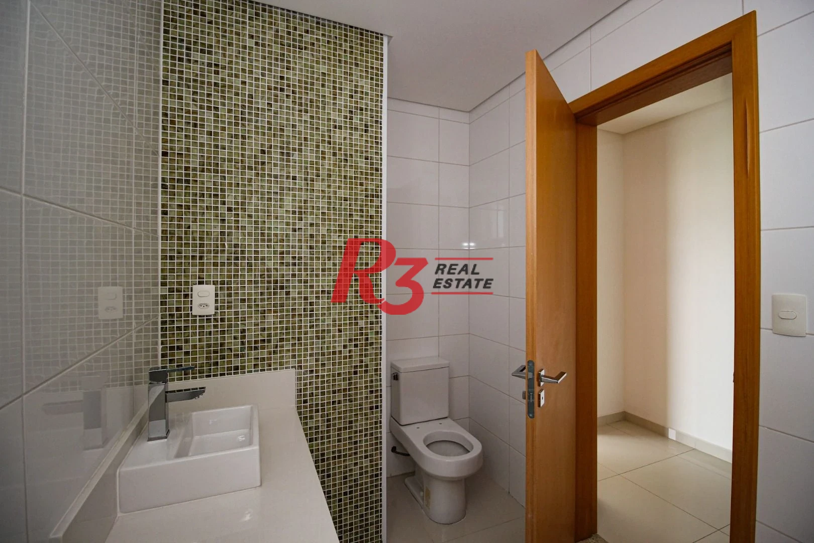 Cobertura com 4 dormitórios à venda, 413 m² por R$ 3.850.000,00 - Pompéia - Santos/SP