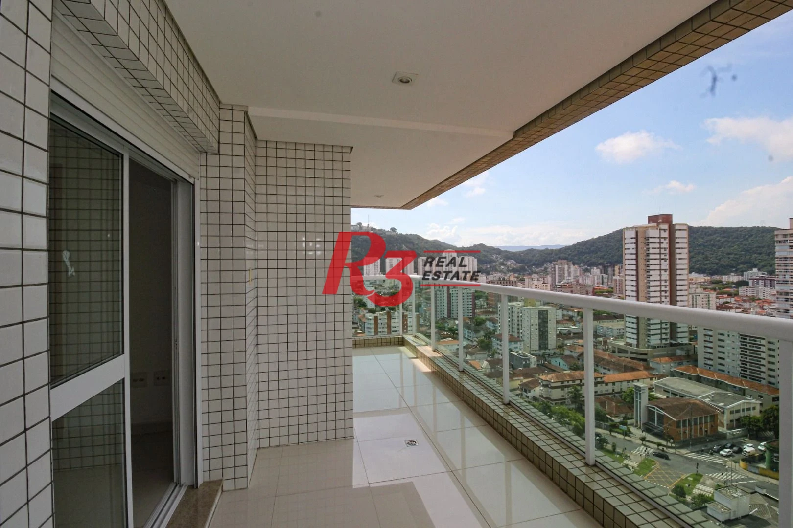 Cobertura com 4 dormitórios à venda, 413 m² por R$ 3.850.000,00 - Pompéia - Santos/SP