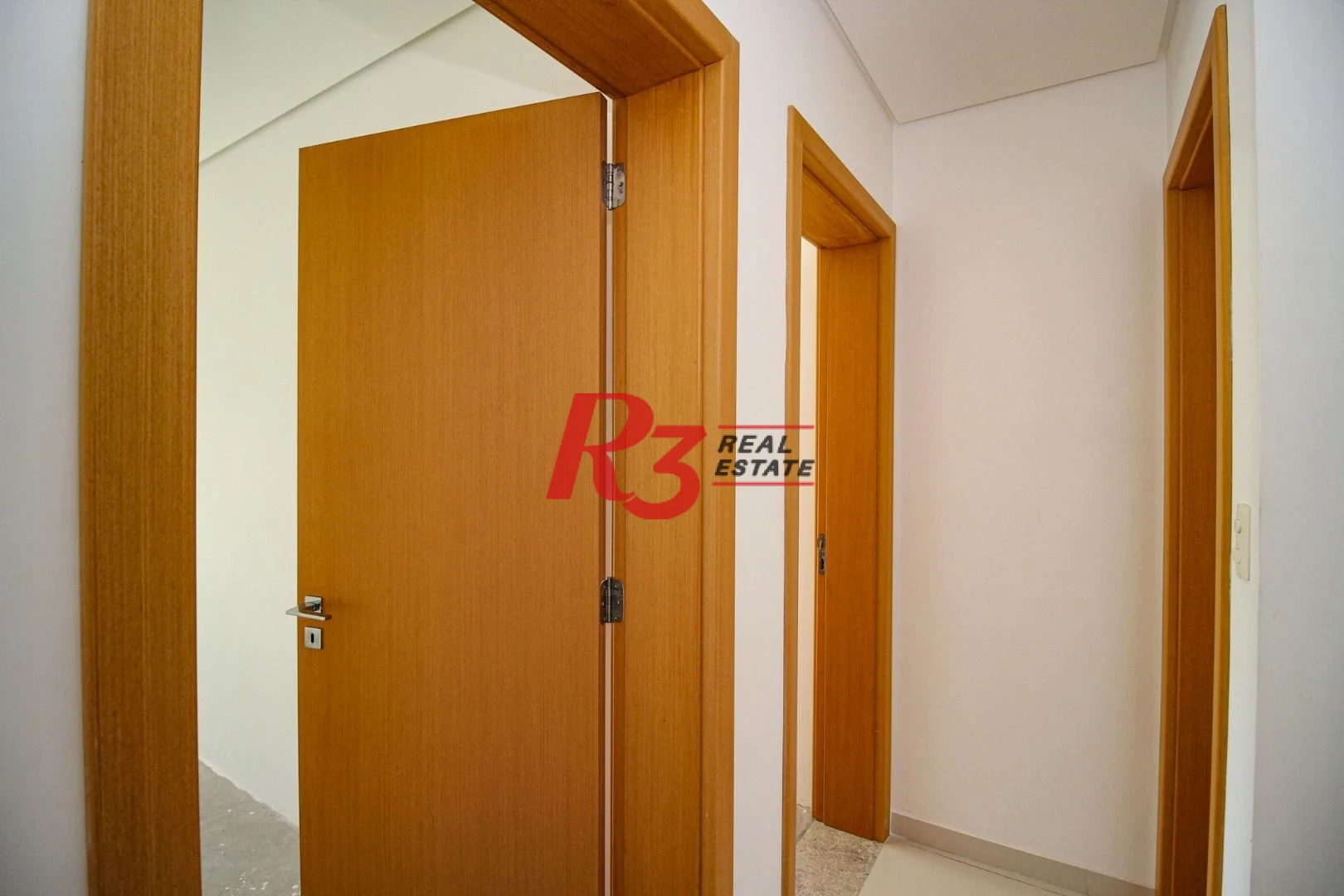 Cobertura com 4 dormitórios à venda, 413 m² por R$ 3.850.000,00 - Pompéia - Santos/SP