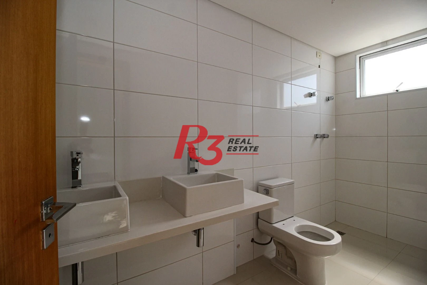 Cobertura com 4 dormitórios à venda, 413 m² por R$ 3.850.000,00 - Pompéia - Santos/SP