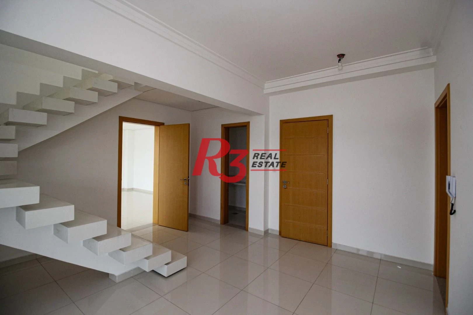 Cobertura com 4 dormitórios à venda, 413 m² por R$ 3.850.000,00 - Pompéia - Santos/SP