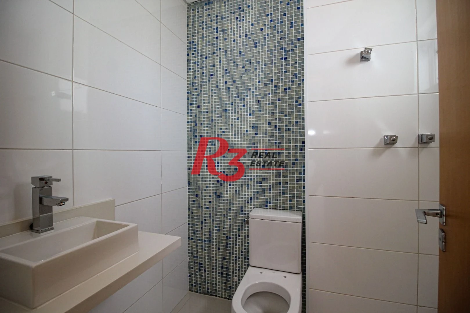 Cobertura com 4 dormitórios à venda, 413 m² por R$ 3.850.000,00 - Pompéia - Santos/SP