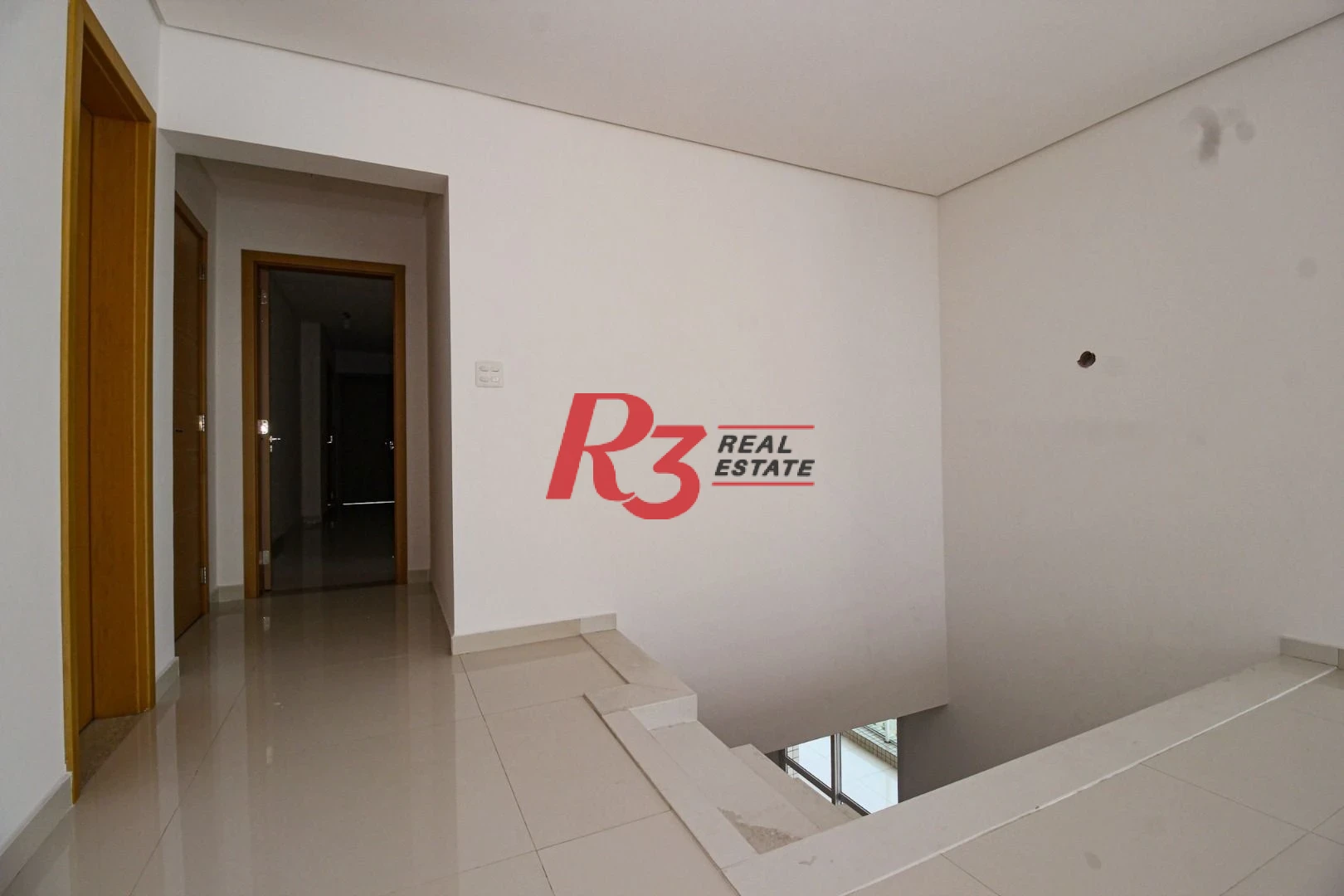 Cobertura com 4 dormitórios à venda, 413 m² por R$ 3.850.000,00 - Pompéia - Santos/SP