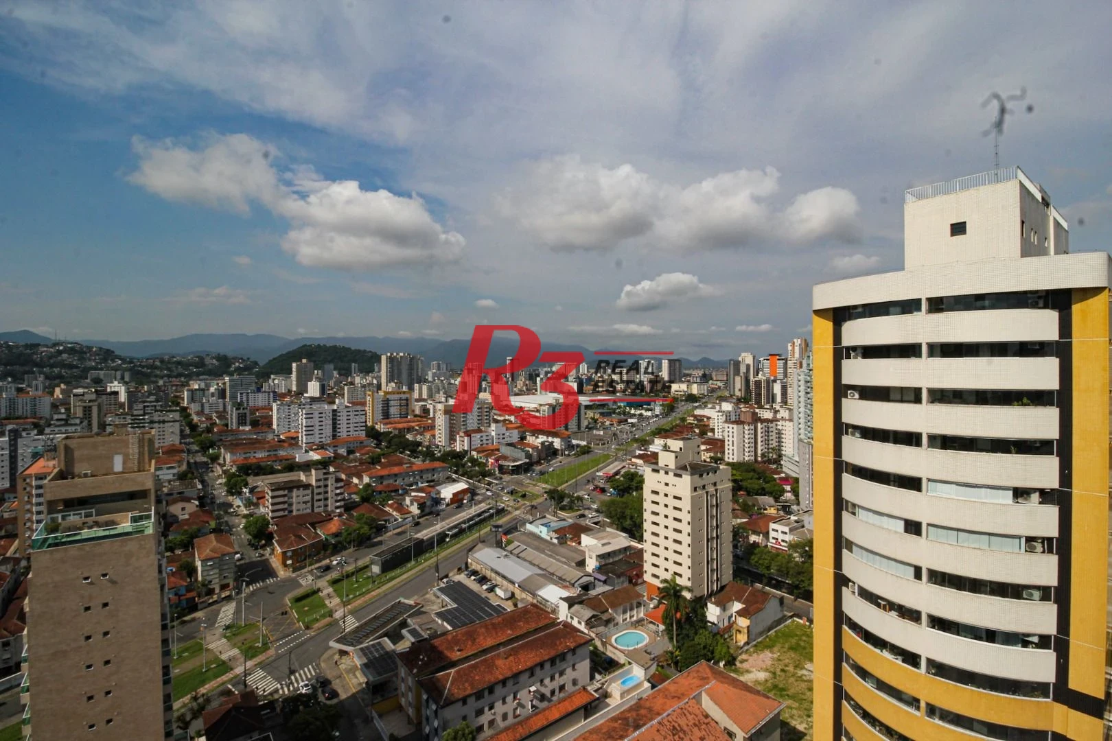 Cobertura com 4 dormitórios à venda, 413 m² por R$ 3.850.000,00 - Pompéia - Santos/SP