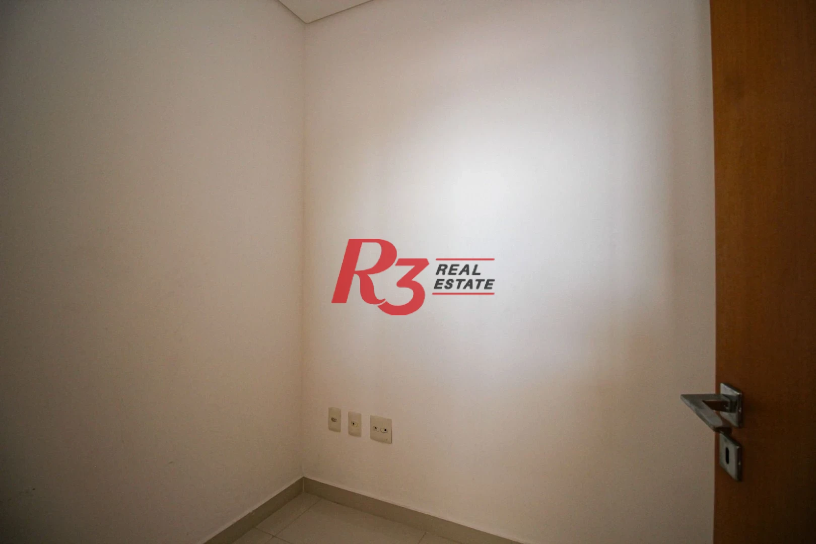 Cobertura com 4 dormitórios à venda, 413 m² por R$ 3.850.000,00 - Pompéia - Santos/SP