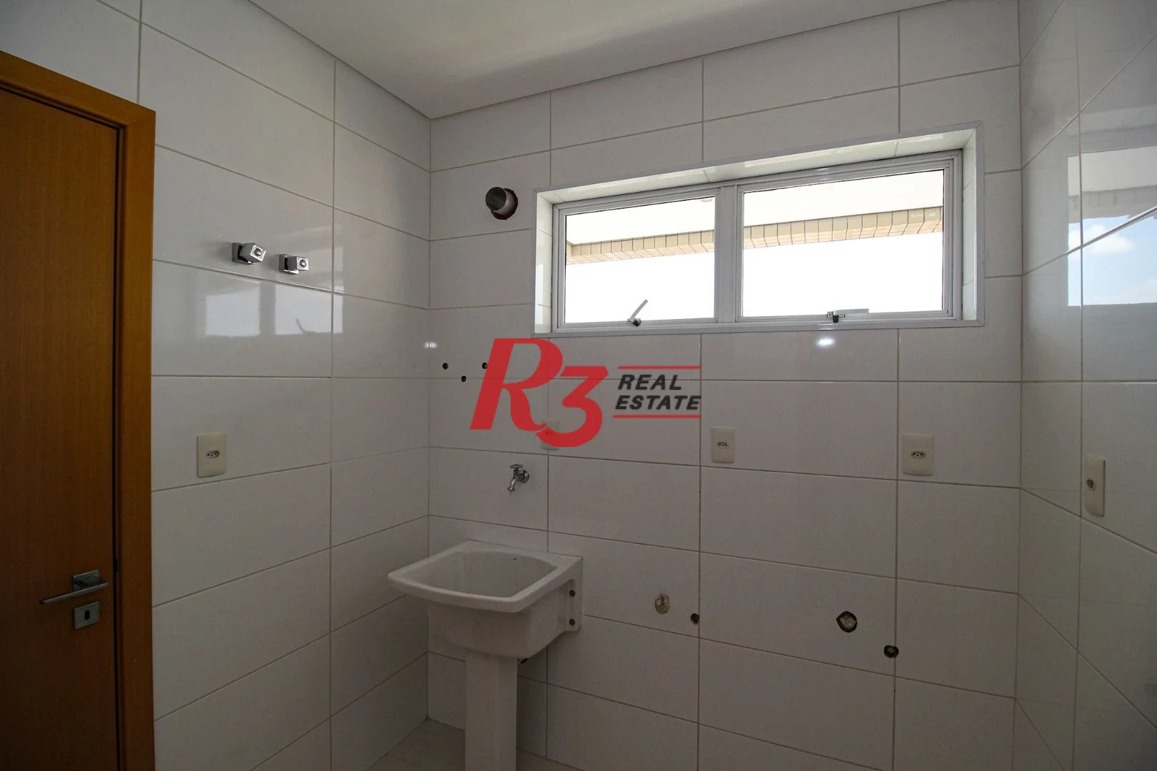 Cobertura com 4 dormitórios à venda, 413 m² por R$ 3.850.000,00 - Pompéia - Santos/SP