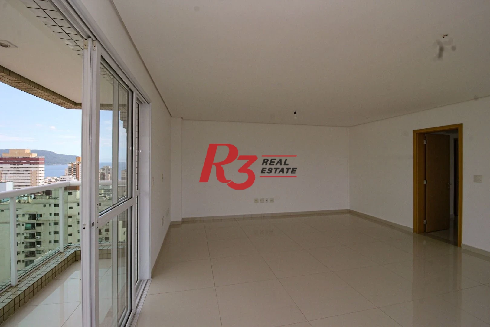 Cobertura com 4 dormitórios à venda, 413 m² por R$ 3.850.000,00 - Pompéia - Santos/SP