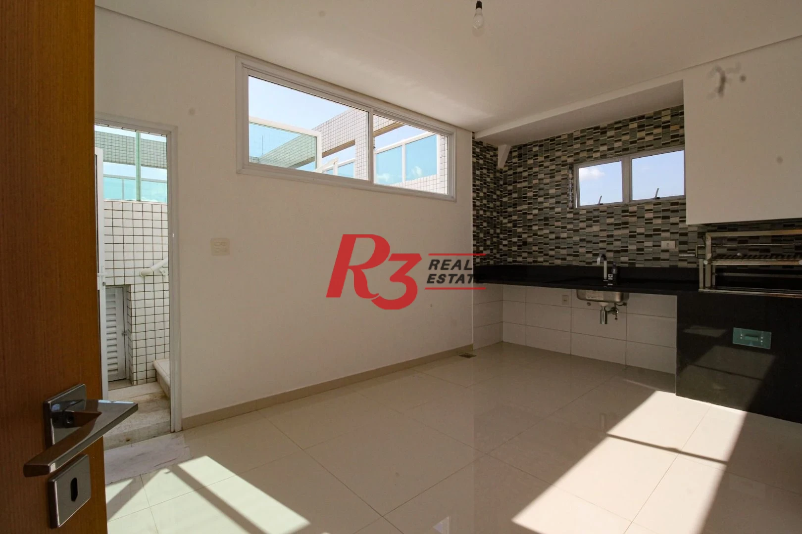 Cobertura com 4 dormitórios à venda, 413 m² por R$ 3.850.000,00 - Pompéia - Santos/SP