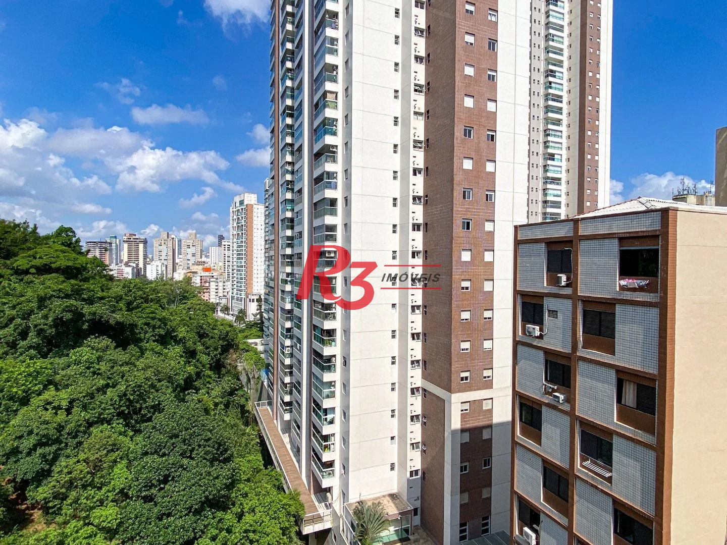 Apartamento com 2 dormitórios à venda, 68 m² por R$ 345.000,00 - José Menino - Santos/SP
