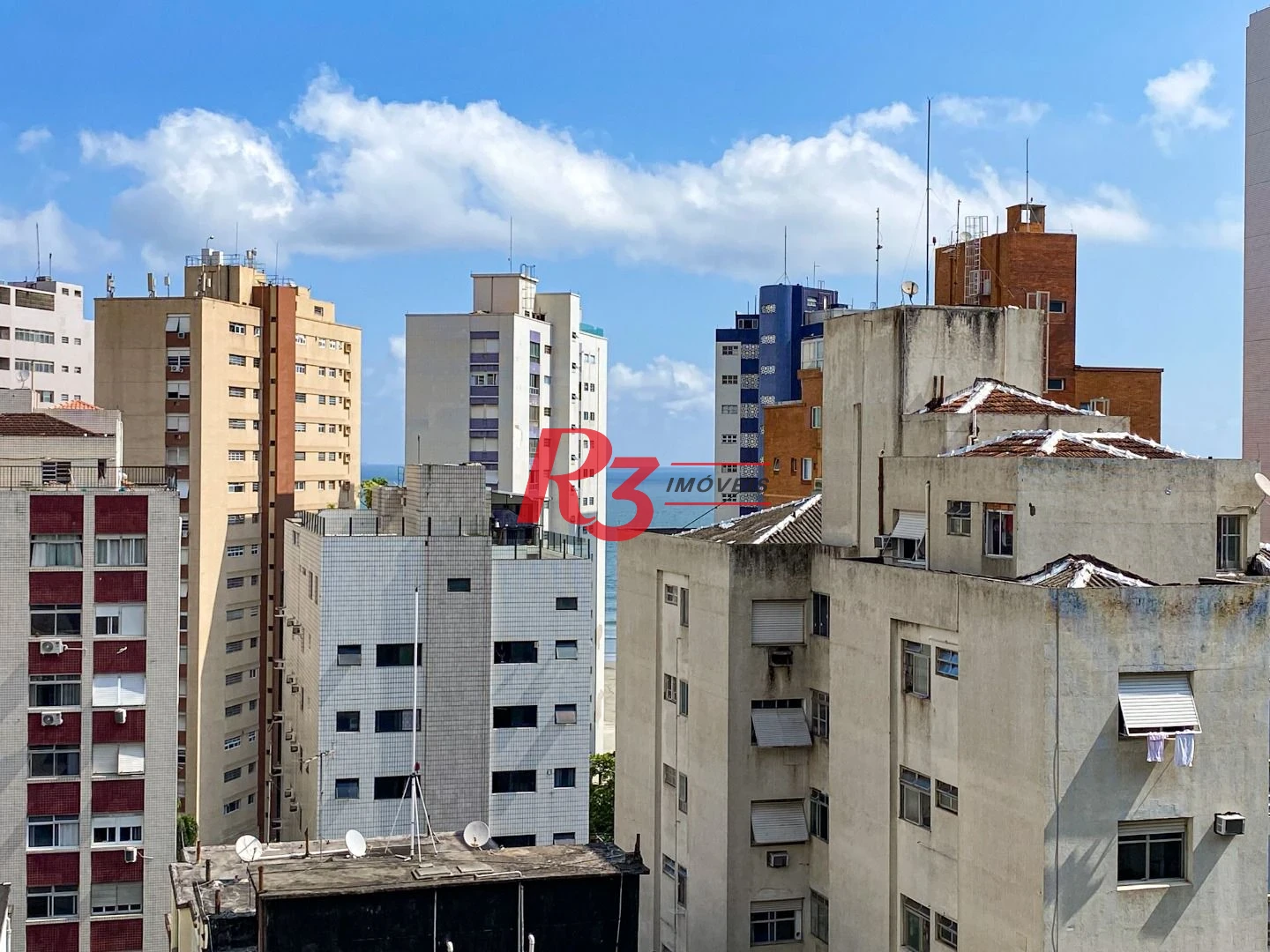 Apartamento com 2 dormitórios à venda, 68 m² por R$ 345.000,00 - José Menino - Santos/SP
