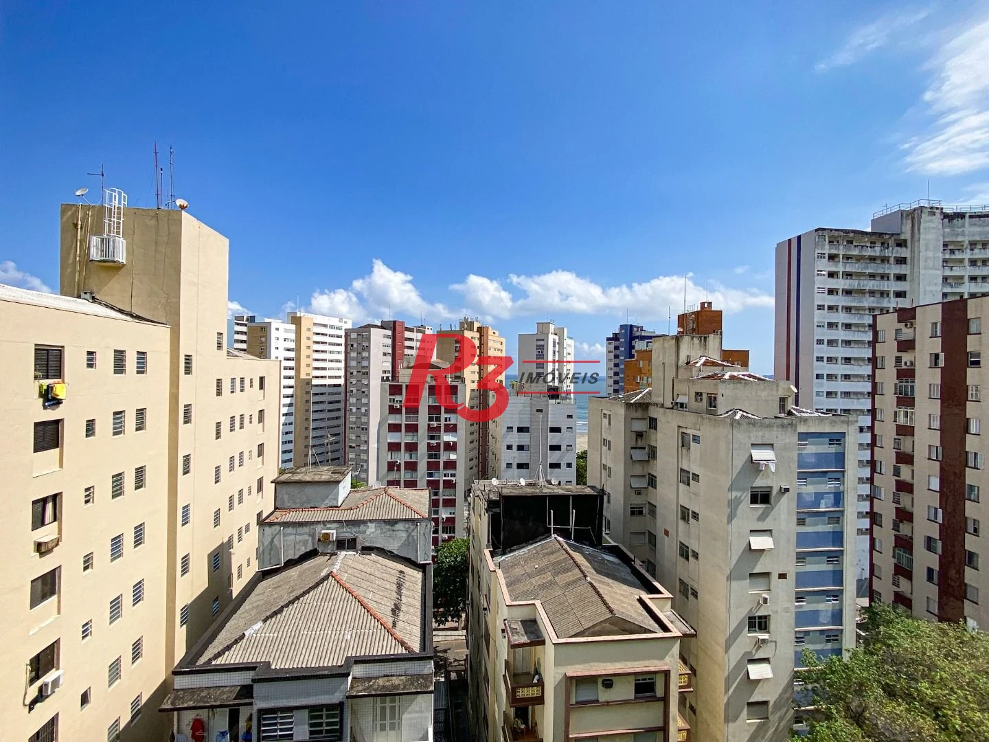 Apartamento com 2 dormitórios à venda, 68 m² por R$ 345.000,00 - José Menino - Santos/SP