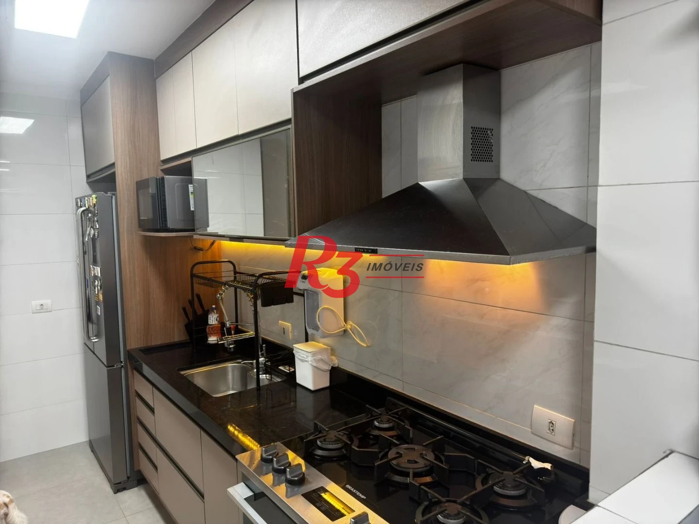 Apartamento á venda 2 dormitórios Varanda 1 suíte 1 vg Demarcada