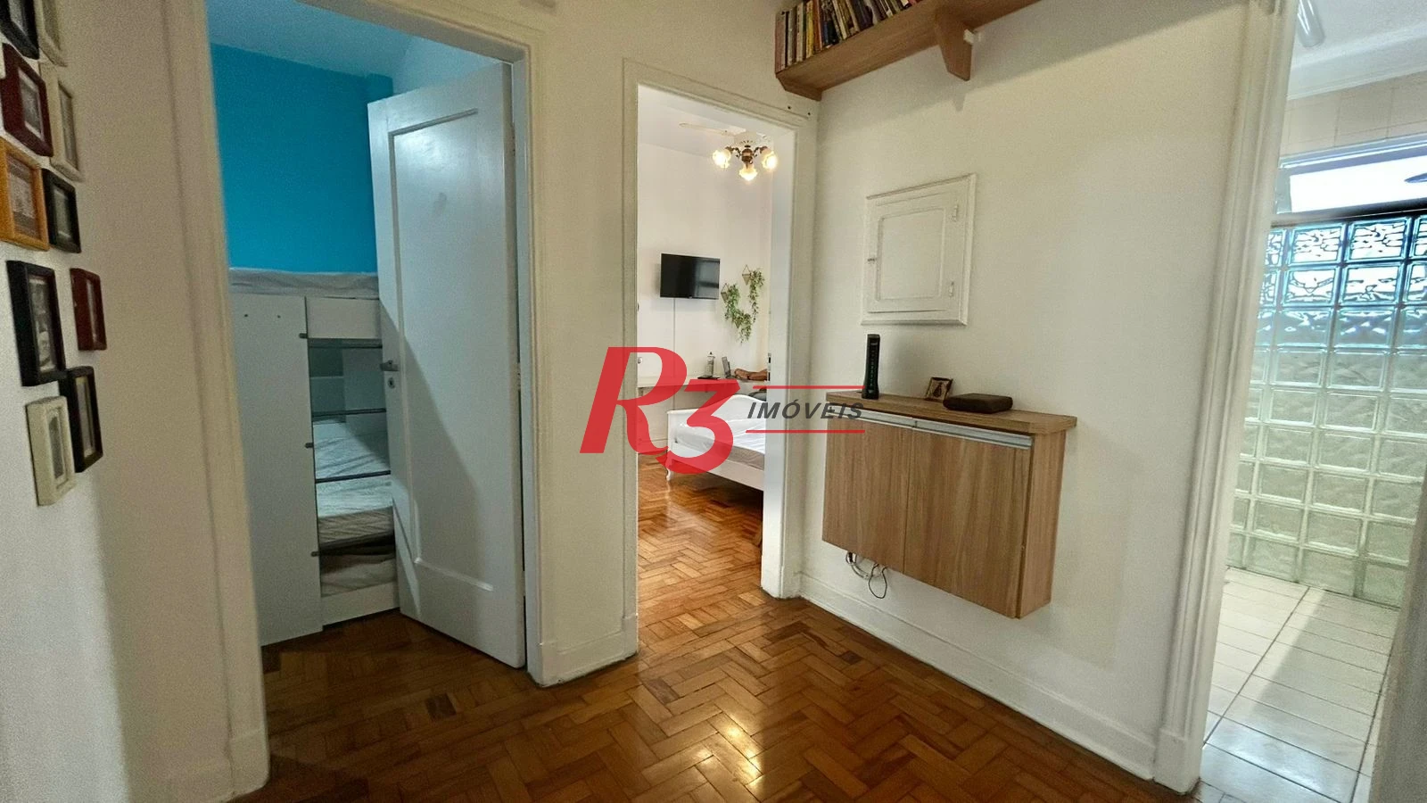 Apartamento com 3 dormitórios à venda, 80 m² por R$ 730.000,00 - Gonzaga - Santos/SP