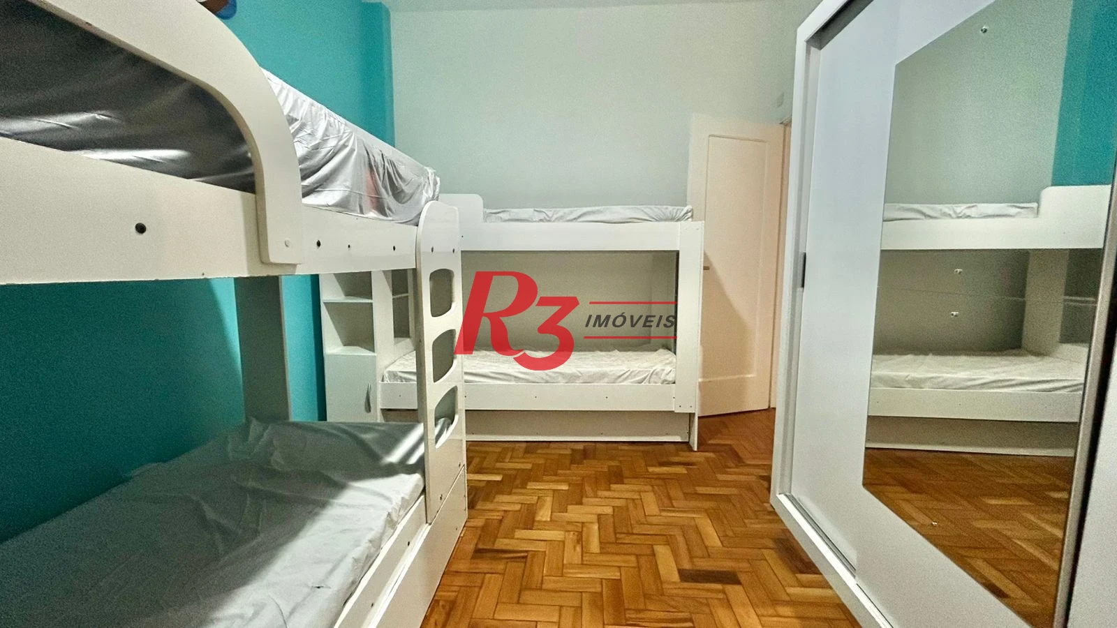 Apartamento com 3 dormitórios à venda, 80 m² por R$ 730.000,00 - Gonzaga - Santos/SP