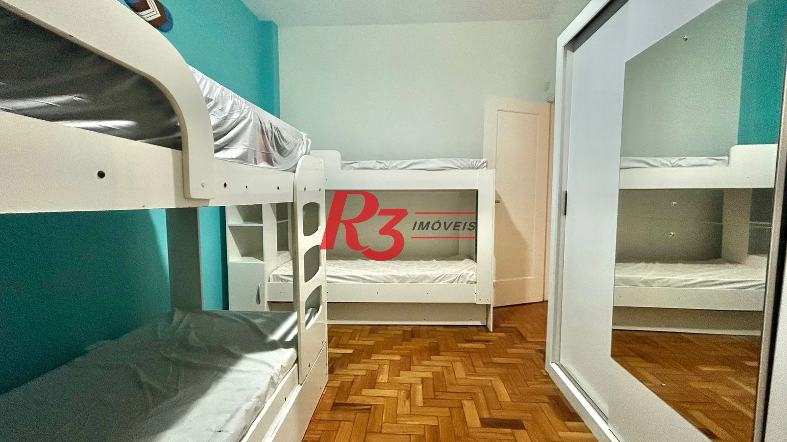 Apartamento com 3 dormitórios à venda, 80 m² por R$ 730.000,00 - Gonzaga - Santos/SP