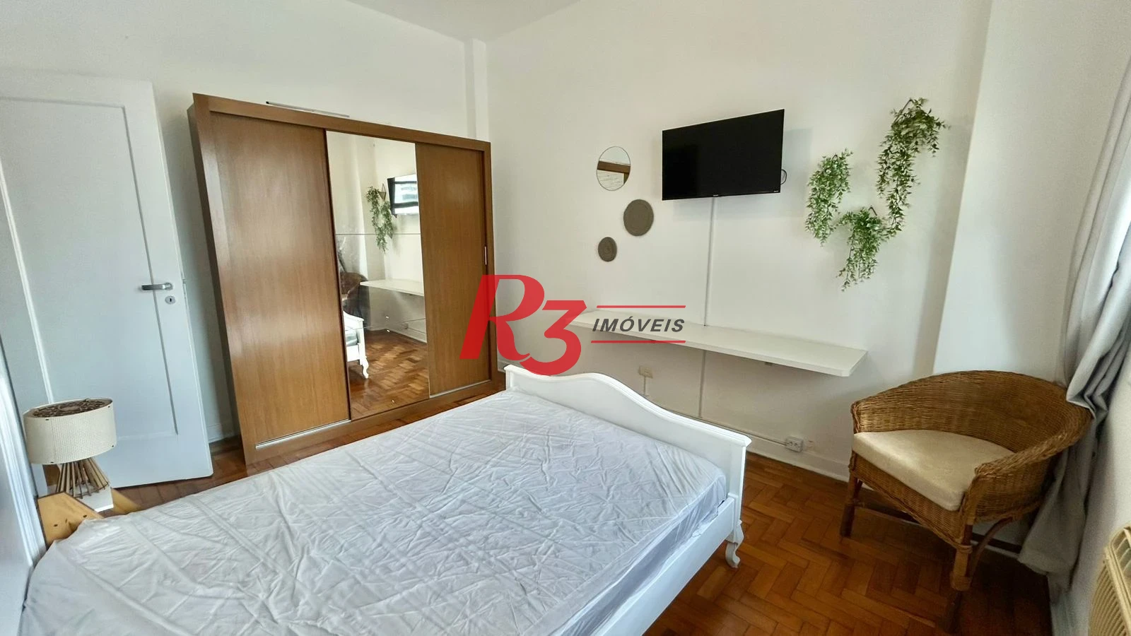 Apartamento com 3 dormitórios à venda, 80 m² por R$ 730.000,00 - Gonzaga - Santos/SP