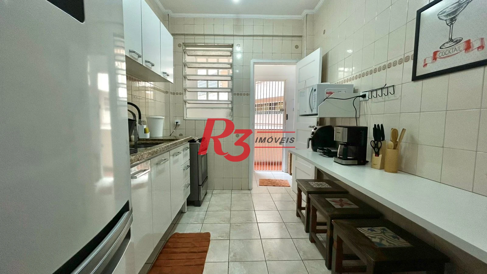 Apartamento com 3 dormitórios à venda, 80 m² por R$ 730.000,00 - Gonzaga - Santos/SP
