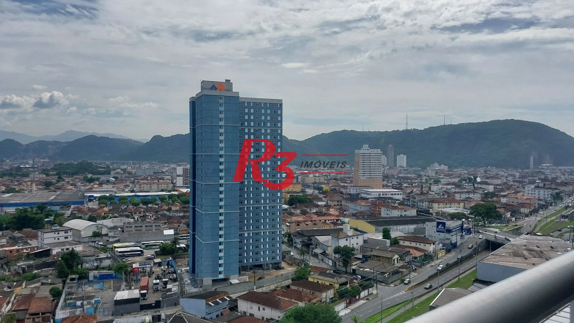Sala à venda, 45 m² - Centro - São Vicente . VALORES PROCIONAL NA DESCRIÇÃO ( OPORTUNIDADE)