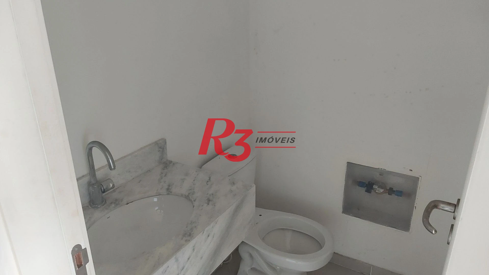 Sala à venda, 45 m² - Centro - São Vicente . VALORES PROCIONAL NA DESCRIÇÃO ( OPORTUNIDADE)