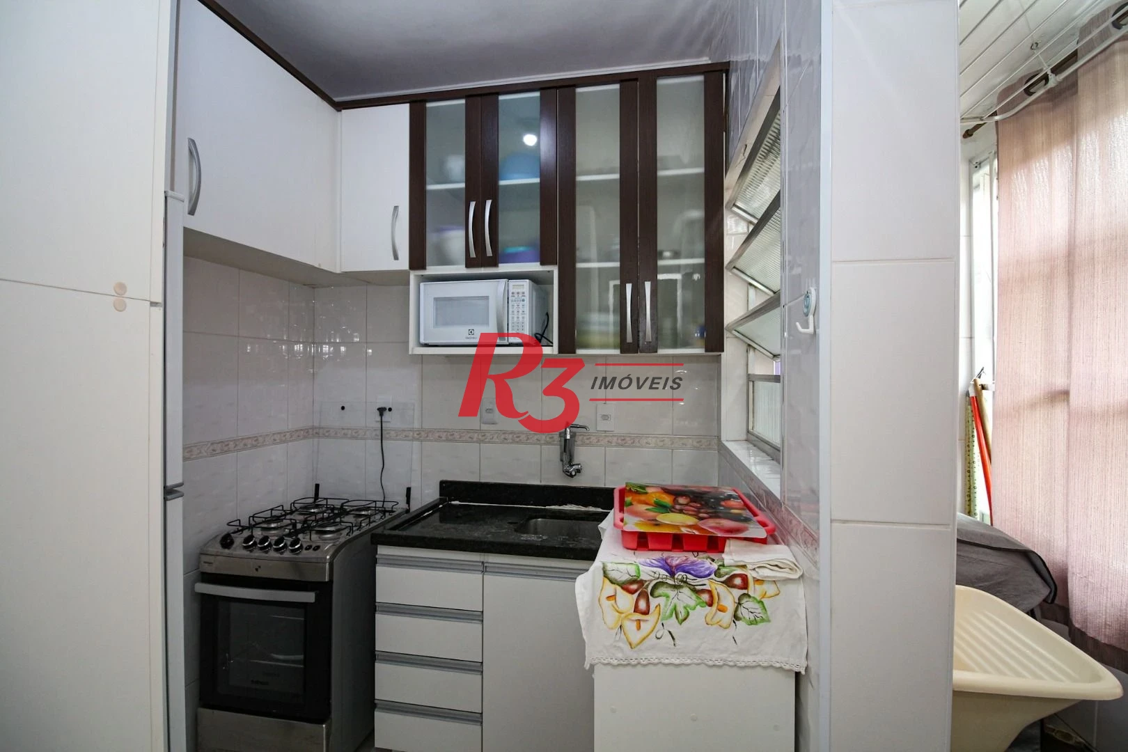Apartamento com 2 dormitórios à venda, 75 m² por R$ 350.000,00 - Marapé - Santos/SP