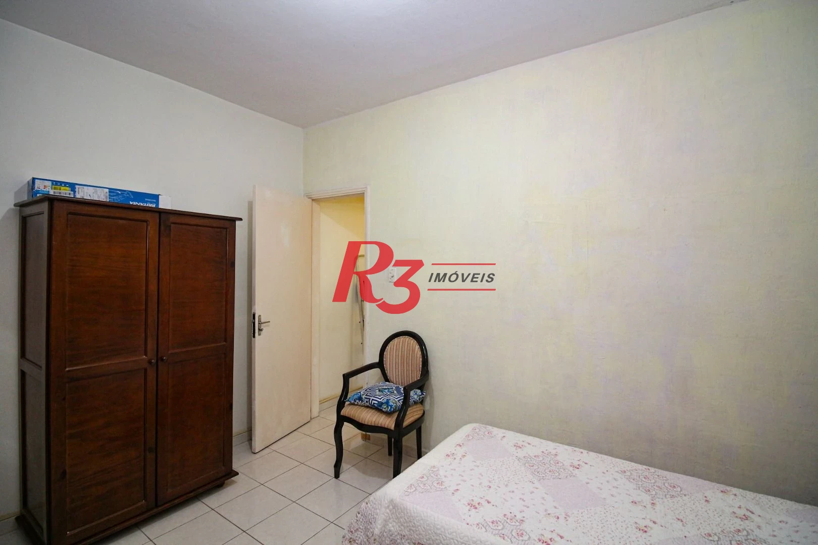 Apartamento com 2 dormitórios à venda, 75 m² por R$ 350.000,00 - Marapé - Santos/SP
