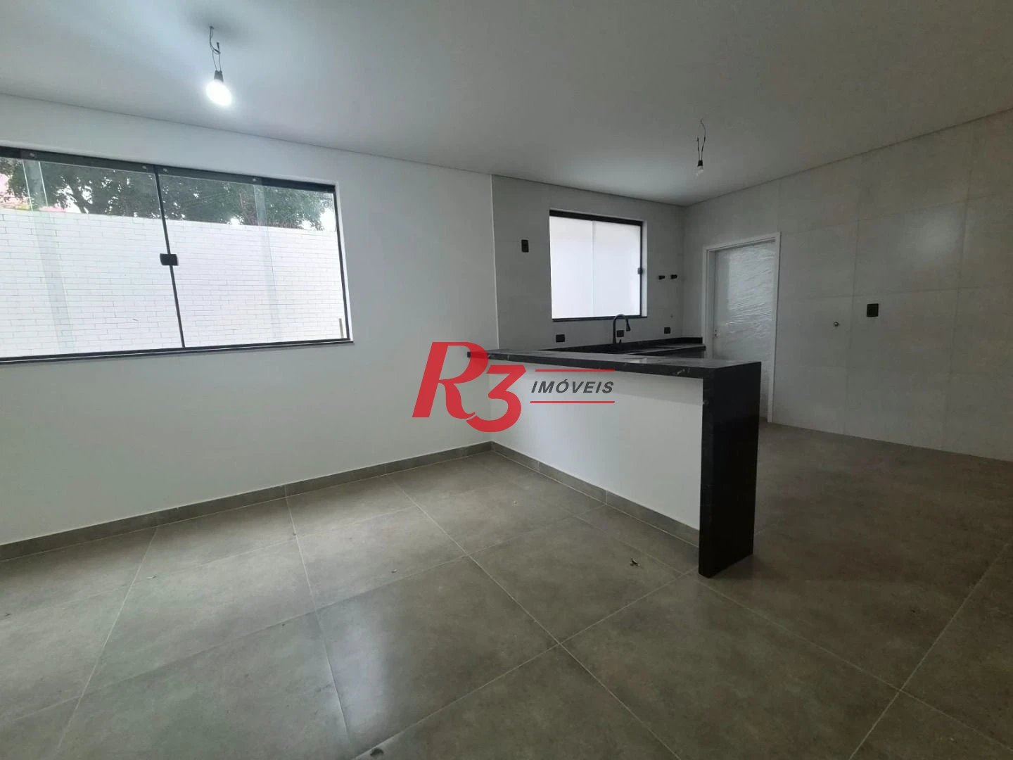 Casa com 3 dormitórios à venda, 100 m² por R$ 1.365.000,00 - Embaré - Santos/SP