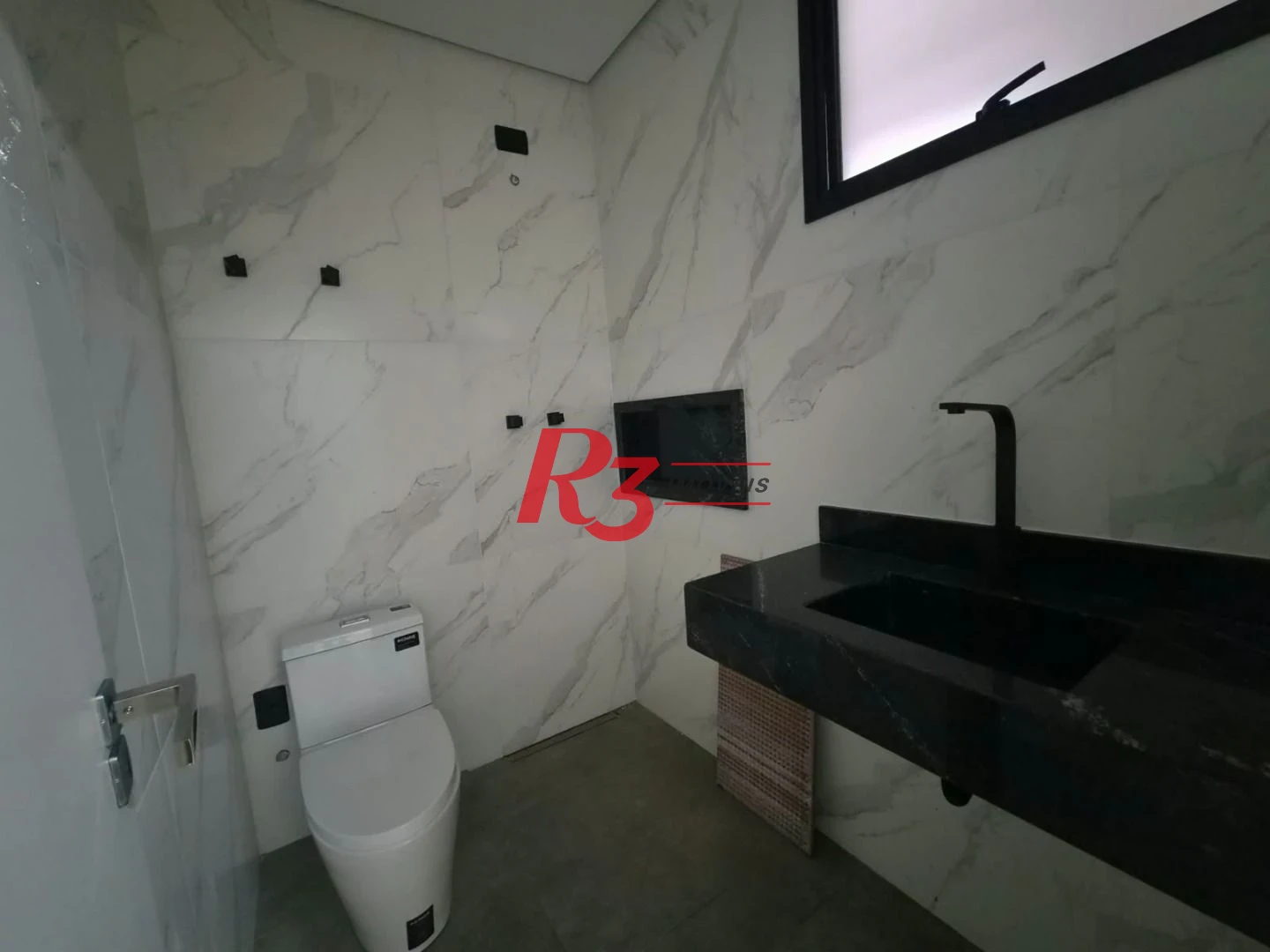 Casa com 3 dormitórios à venda, 100 m² por R$ 1.365.000,00 - Embaré - Santos/SP