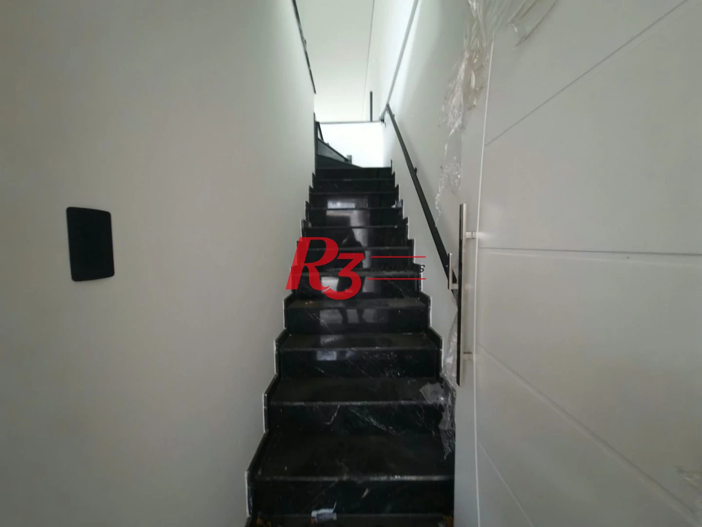 Casa com 3 dormitórios à venda, 290 m² por R$ 1.865.000,00 - Embaré - Santos/SP