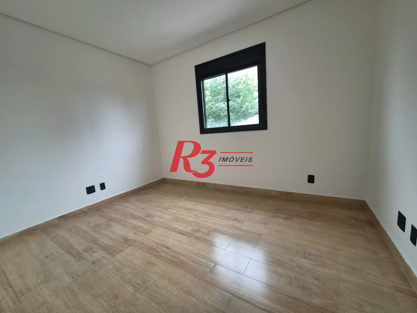 Casa com 3 dormitórios à venda, 290 m² por R$ 1.865.000,00 - Embaré - Santos/SP