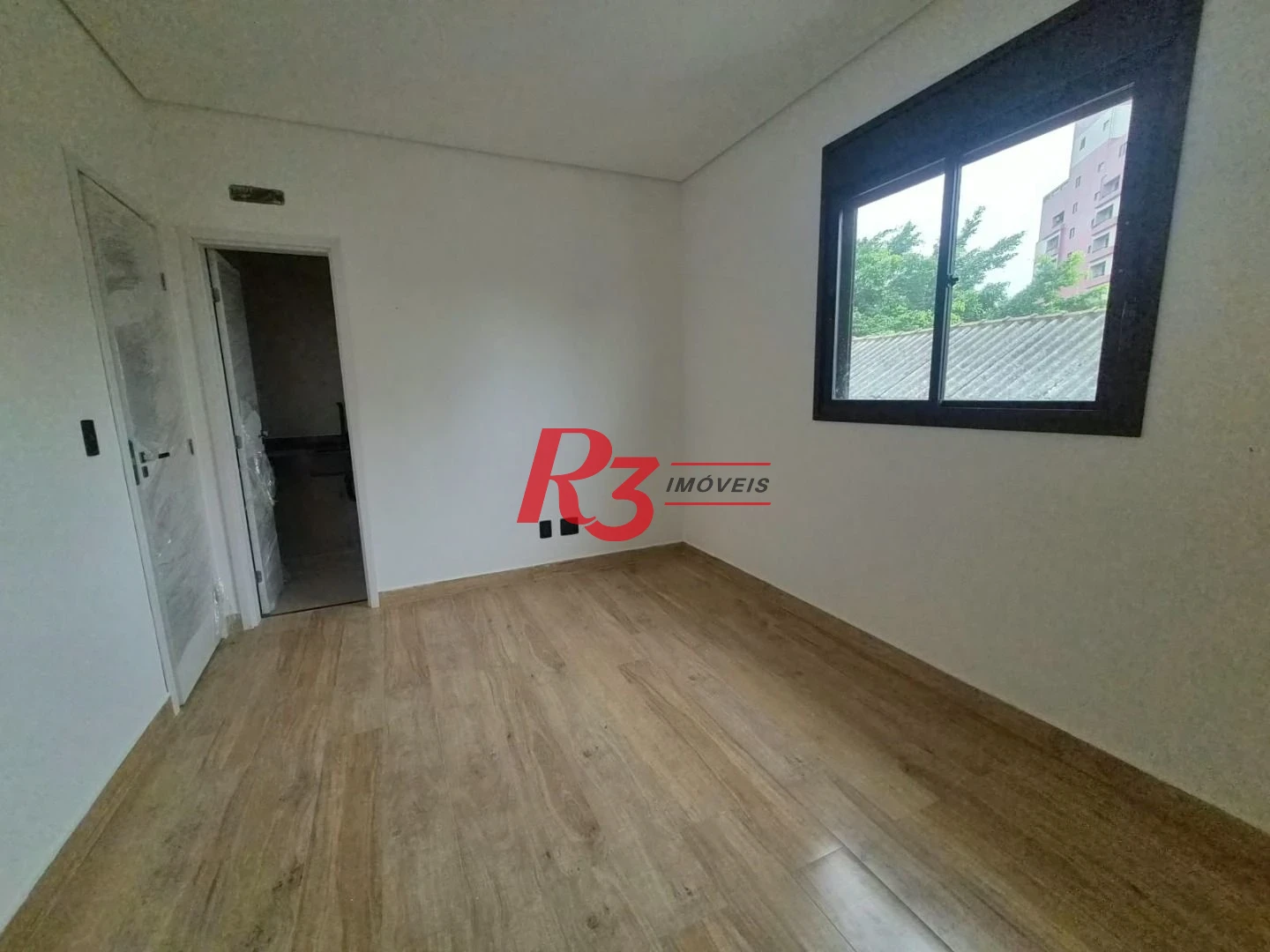 Casa com 3 dormitórios à venda, 290 m² por R$ 1.865.000,00 - Embaré - Santos/SP