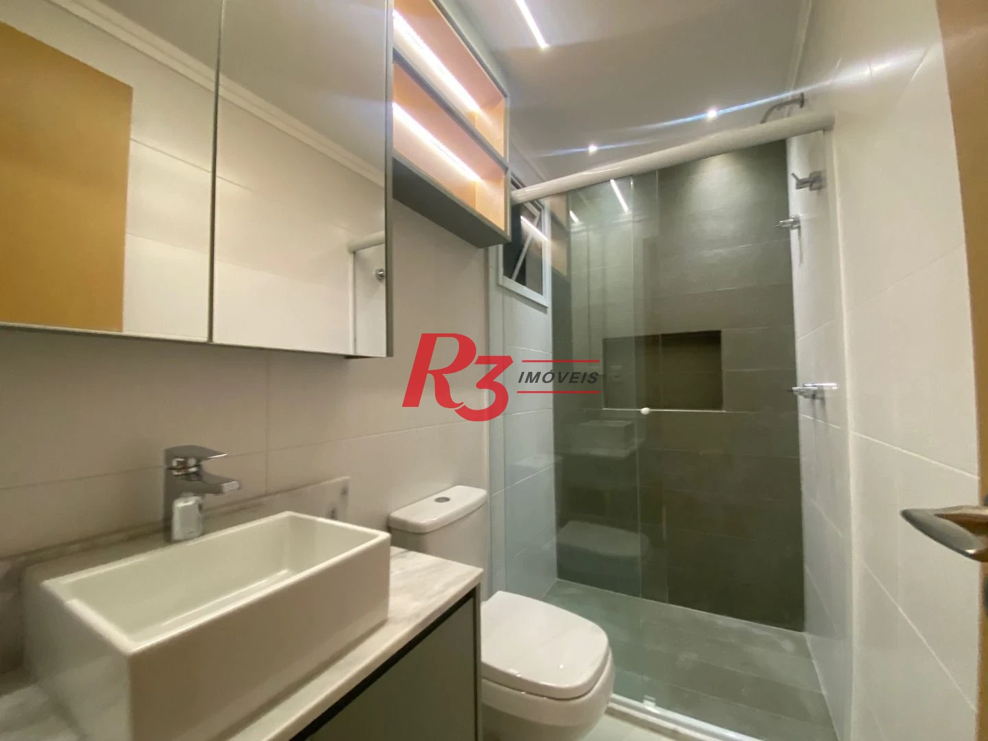 Apartamento com 2 Quartos à venda, 67 m² por R$ 890.000 - Boqueirão - Santos/SP