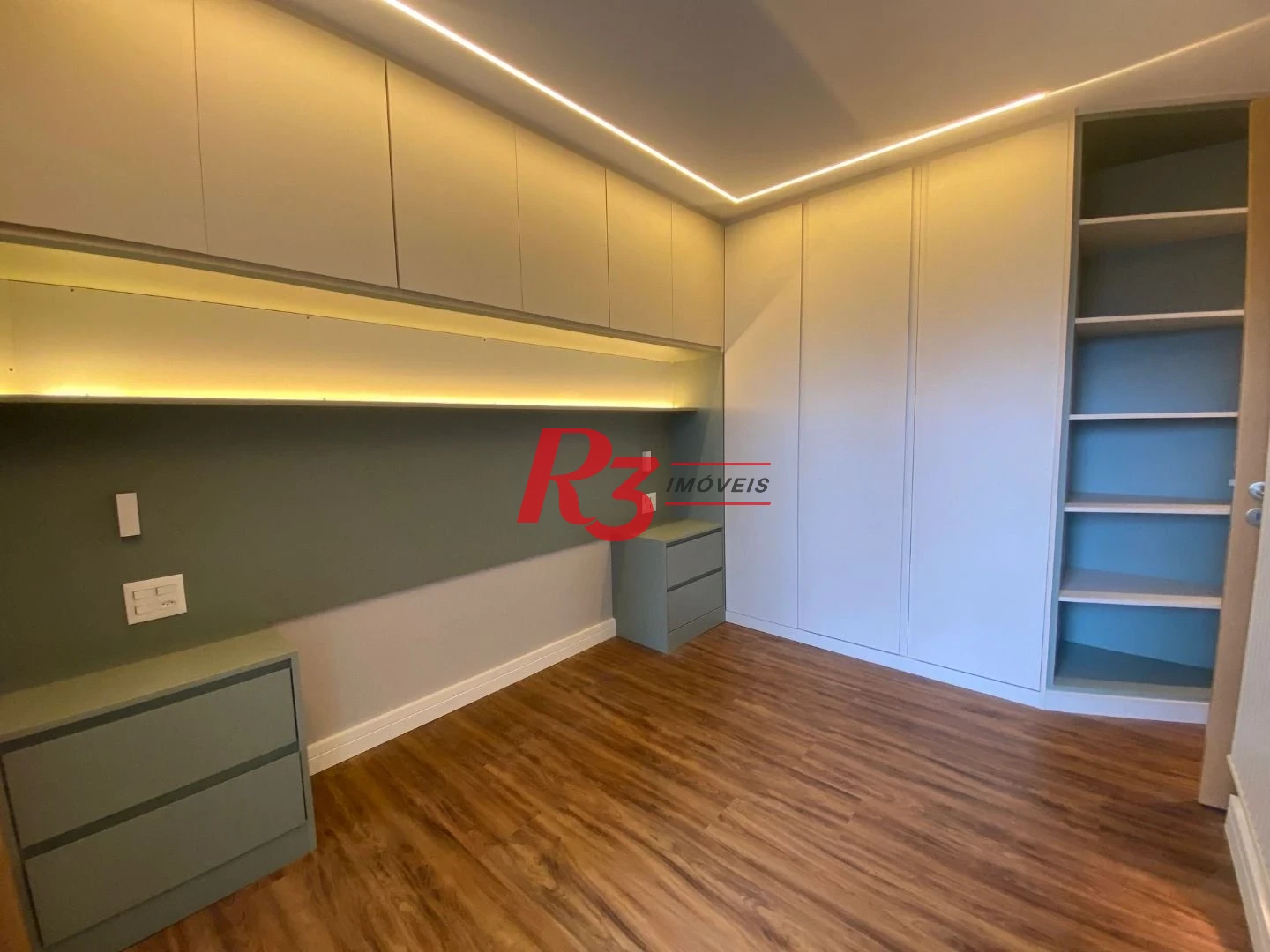 Apartamento com 2 Quartos à venda, 67 m² por R$ 890.000 - Boqueirão - Santos/SP