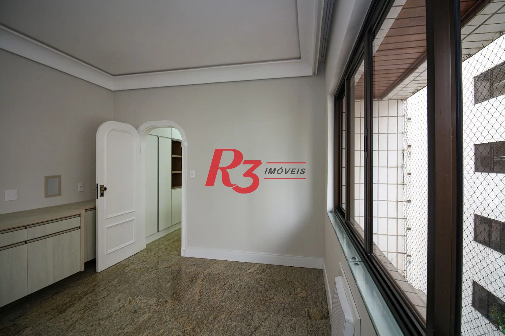 Apartamento para alugar, 377 m² por R$ 18.720,97/mês - Gonzaga - Santos/SP