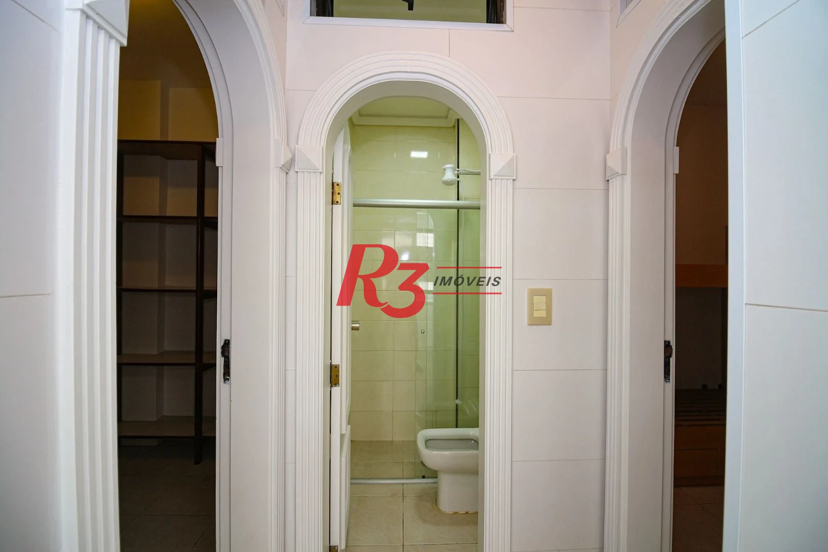 Apartamento para alugar, 377 m² por R$ 18.720,97/mês - Gonzaga - Santos/SP