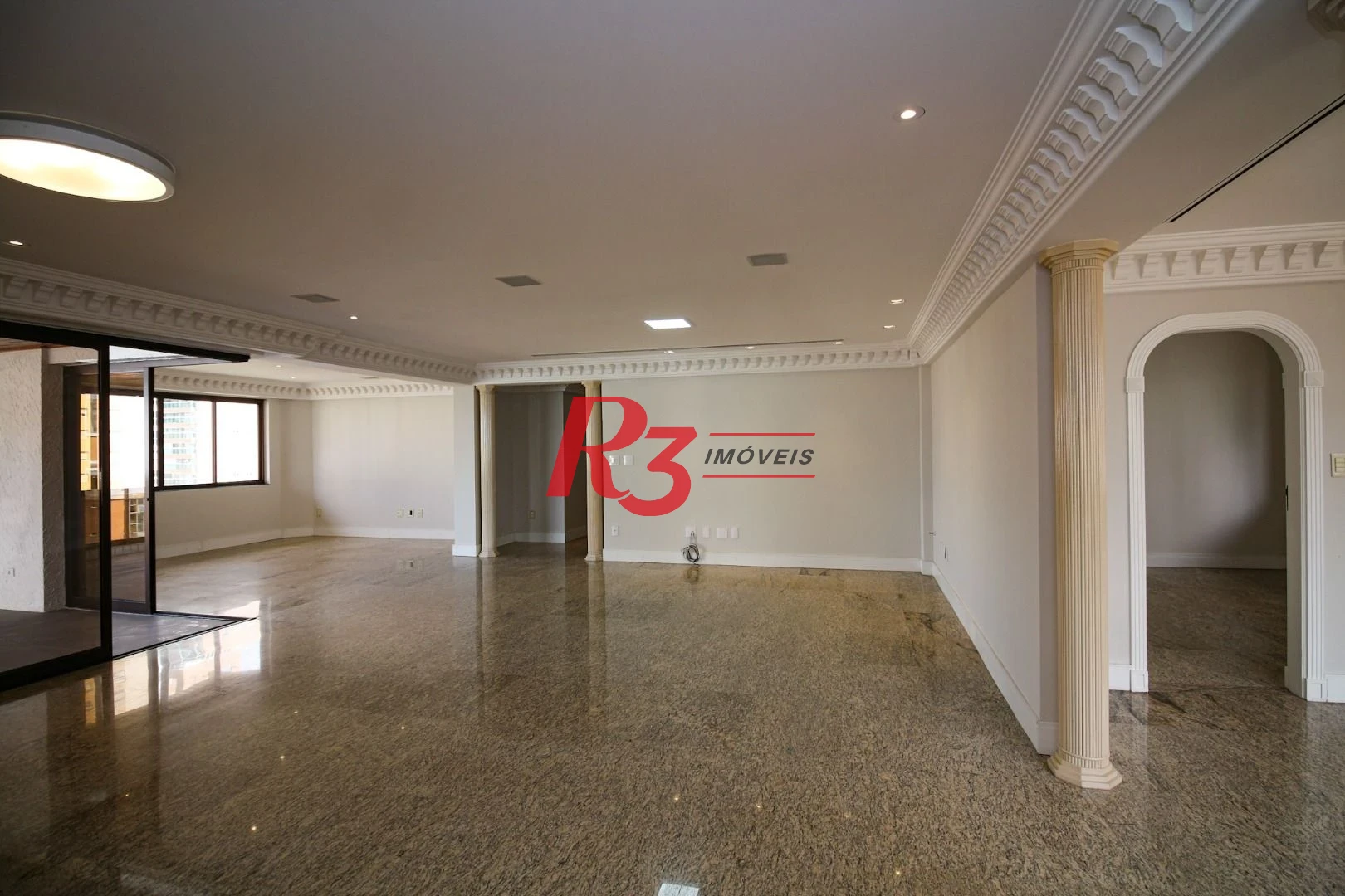 Apartamento para alugar, 377 m² por R$ 18.720,97/mês - Gonzaga - Santos/SP