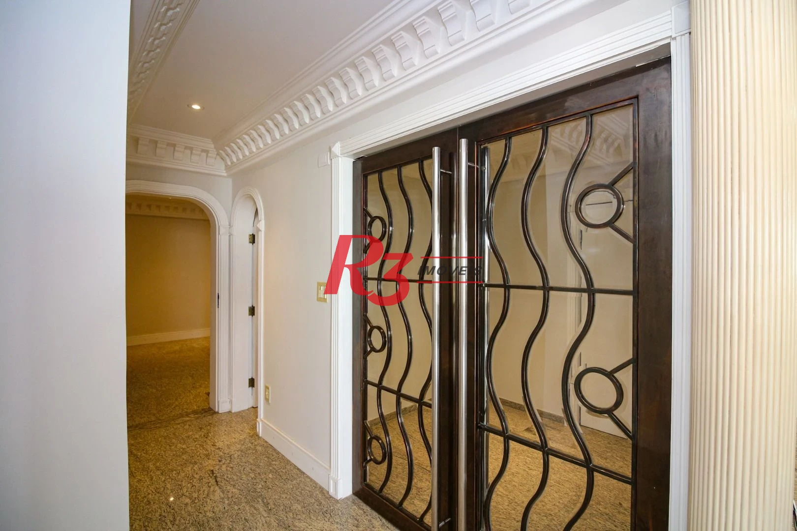 Apartamento para alugar, 377 m² por R$ 18.720,97/mês - Gonzaga - Santos/SP