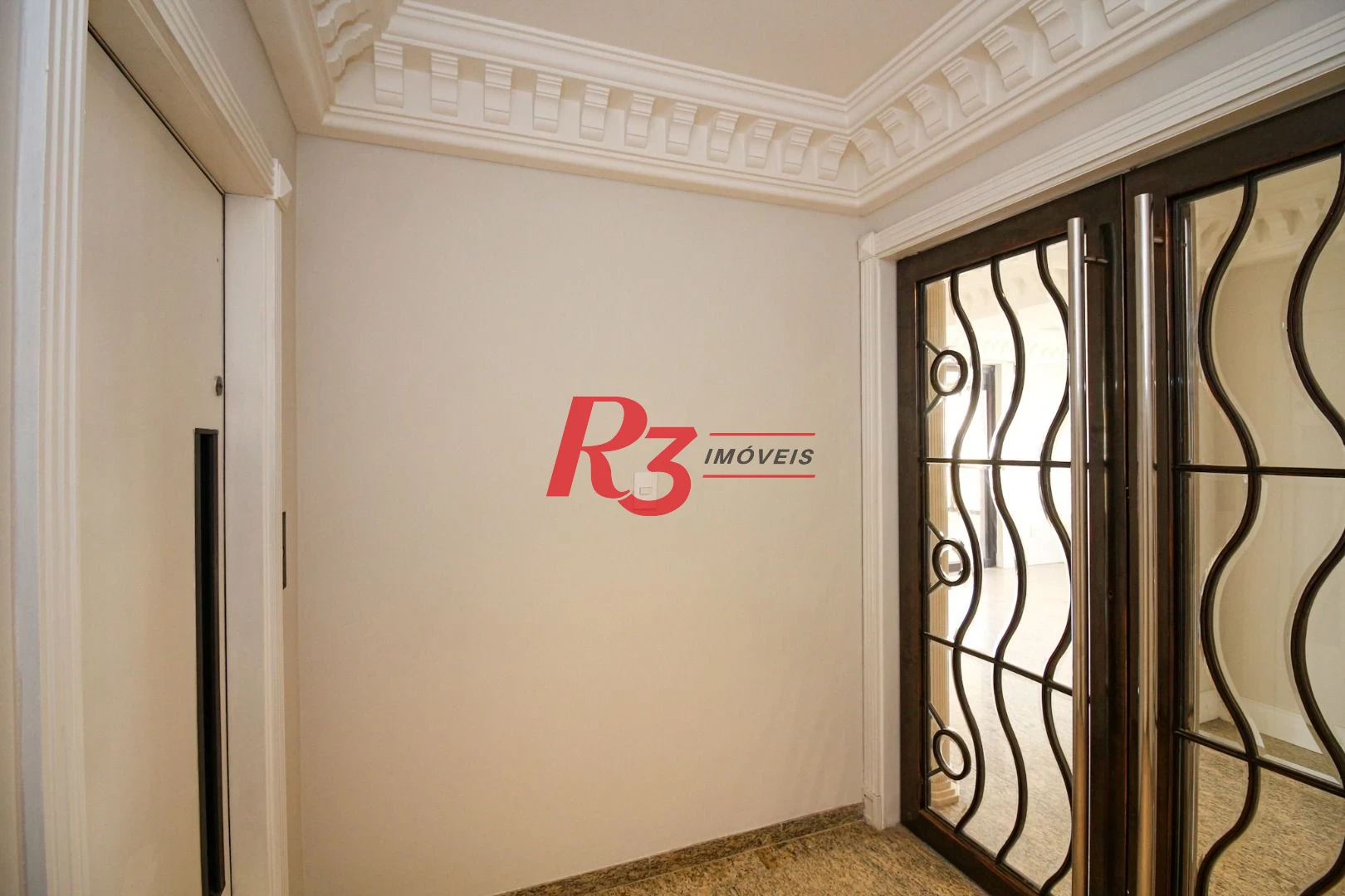 Apartamento para alugar, 377 m² por R$ 18.720,97/mês - Gonzaga - Santos/SP