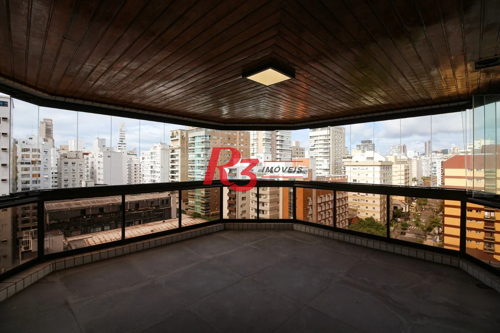 Apartamento para alugar, 377 m² por R$ 18.720,97/mês - Gonzaga - Santos/SP